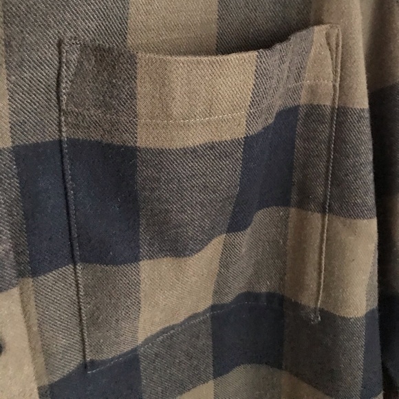 Like New Y2K Newport News Women’s Plaid Button Down Cotton Top - Picture 9 of 12